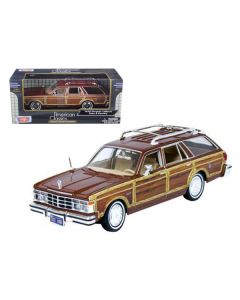 1979 Chrysler Lebaron Town and Country Burgundy 1/24 Diecast Model Car by Motormax