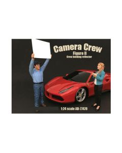 Camera Crew Figure II "Crew Holding Reflector" For 1:24 Scale Models by American Diorama