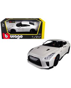 2017 Nissan GT-R R35 White 1/24 Diecast Model Car by Bburago