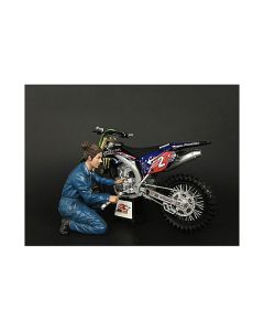 Mechanic Chole Figurine for 1/12 Scale Motorcycle Models by American Diorama