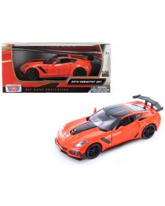 2019 Chevrolet Corvette ZR1 Orange with Black Accents 1/24 Diecast Model Car by Motormax