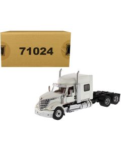 International LoneStar Sleeper Cab Truck Tractor White 1/50 Diecast Model by Diecast Masters