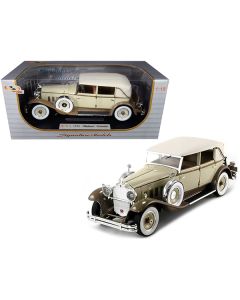 1930 Packard Brewster Tan and Coffee Brown 1/18 Diecast Model Car by Signature Models