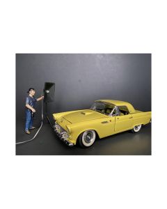 "Weekend Car Show" Figurine V for 1/18 Scale Models by American Diorama