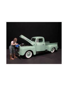 Car Girl in Tee Kylie Figurine for 1/18 Scale Models by American Diorama