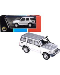 Toyota Land Cruiser 76 Silver Pearl 1/64 Diecast Model Car by Paragon