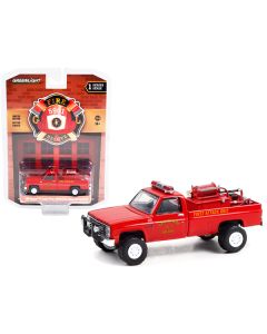 1986 Chevrolet C20 Custom Deluxe Pickup Truck Red First Attack Unit Fire Equipment and Hose and Tank "Lawrenceburg Fire Department" (Indiana) "Fire & Rescue" Series 1 1/64 Diecast Model Car by Greenlight