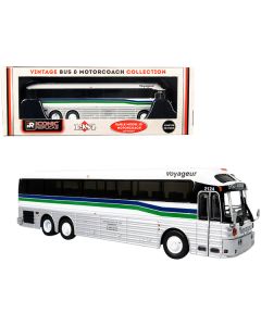 1984 Eagle Model 10 Motorcoach Bus "Montreal" (Canada) "Voyageur" "Vintage Bus & Motorcoach Collection" 1/87 (HO) Diecast Model by Iconic Replicas