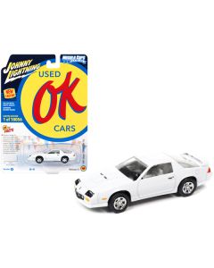 1991 Chevrolet Camaro Z28 1LE Arctic White "OK Used Cars" Series Limited Edition to 18056 pieces Worldwide 1/64 Diecast Model Car by Johnny Lightning