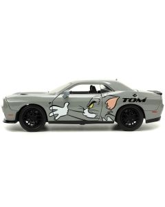 2015 Dodge Challenger Hellcat Gray with "Tom" Graphics and Jerry Diecast Figure "Tom and Jerry" "Hollywood Rides" Series 1/24 Diecast Model Car by Jada