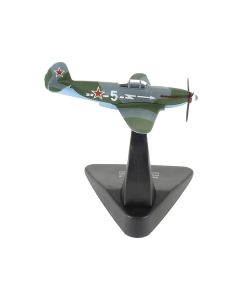 Yakovlev Yak-3 Fighter Plane Pilot Roger Sauvage Nomandie Regiment (Spring 1945) "Oxford Aviation" Series 1/72 Diecast Model Airplane by Oxford Diecast