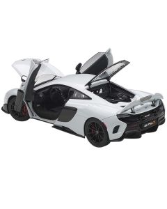 Mclaren 675LT Silica White 1/18 Model Car by Autoart