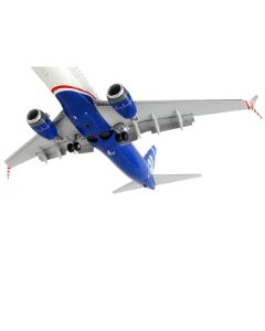 Boeing 737-800 Commercial Aircraft with Flaps Down "Alaska Airlines - Honoring Those Who Serve" White and Blue "Gemini 200" Series 1/200 Diecast Model Airplane by GeminiJets