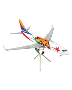 Boeing 737-700 Commercial Aircraft "Southwest Airlines - California One" California Flag Livery "Gemini 200" Series 1/200 Diecast Model Airplane by GeminiJets