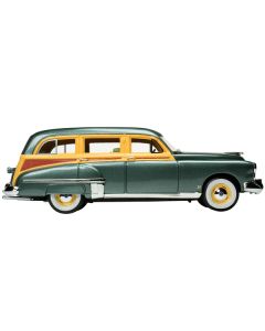 1949 Oldsmobile 88 Station Wagon Alpine Green Metallic with Cream and Woodgrain Sides and Green Interior Limited Edition to 240 pieces Worldwide 1/43 Model Car by Goldvarg Collection