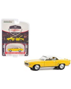 1969 Chevrolet Camaro Z/28 Daytona Yellow with White Stripes Top and Interior (Lot #1043) Barrett Jackson "Scottsdale Edition" Series 12 1/64 Diecast Model Car by Greenlight