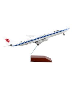 Airbus A340-300 Commercial Aircraft "Air China" White with Blue Stripes "Gemini 200" Series 1/200 Diecast Model Airplane by GeminiJets