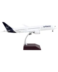 Boeing 787-9 Commercial Aircraft with Flaps Down "Lufthansa" White with Blue Tail "Gemini 200" Series 1/200 Diecast Model Airplane by GeminiJets