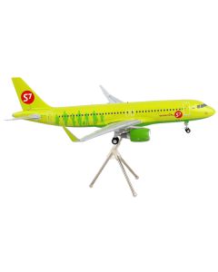 Airbus A320 Commercial Aircraft "S7 Airlines" Lime Green "Gemini 200" Series 1/200 Diecast Model Airplane by GeminiJets