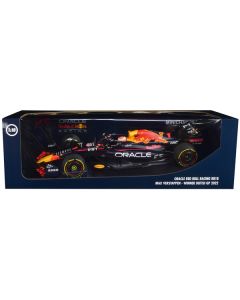 Red Bull Racing RB18 #1 Max Verstappen "Oracle" Winner F1 Formula One "Dutch GP" (2022) with Driver Limited Edition to 528 pieces Worldwide 1/18 Diecast Model Car by Minichamps