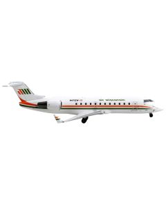 Bombardier CRJ200 Commercial Aircraft "Air Wisconsin" White with Orange and Green Stripes 1/400 Diecast Model Airplane by GeminiJets