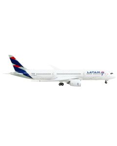 Boeing 787-9 Commercial Aircraft "LATAM Airlines" White with Blue Tail 1/400 Diecast Model Airplane by GeminiJets