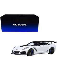 2019 Chevrolet Corvette C7 ZR1 Arctic White with Carbon Top 1/18 Model Car by Autoart