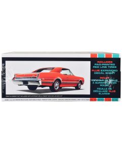 Skill 2 Model Kit 1966 Oldsmobile 442 W-30 Hardtop 1/25 Scale Model by AMT