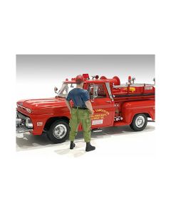 "Firefighters" Off Duty Figure for 1/24 Scale Models by American Diorama