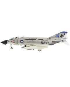 McDonnell Douglas F-4B Phantom II Fighter-Bomber Aircraft "VF-143 Pukin Dogs USS Constellation" (1967) United States Navy "Air Power Series" 1/72 Diecast Model by Hobby Master