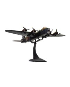 Short Stirling Bomber Aircraft "LJ542 EX-G The Gremlin Teaser RAF No.199 Squadron North Creake" (1944) Royal Air Force "The Aviation Archive" Series 1/72 Diecast Model by Corgi