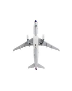 Airbus A320 Commercial Aircraft with Landing Gear "Avianca Colombia" (N284AV) White and Gray with Blue Stripes (Snap-Fit) 1/150 Plastic Model by Skymarks