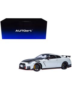 2022 Nissan GT-R (R35) Nismo Special Edition RHD (Right Hand Drive) Brilliant White Pearl with Carbon Hood and Top 1/18 Model Car by Autoart