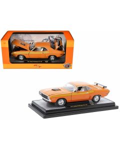 1971 Dodge Challenger R/T 440 Orange with Yellow Stripes and White Interior Limited Edition to 5250 pieces Worldwide 1/24 Diecast Model Car by M2 Machines