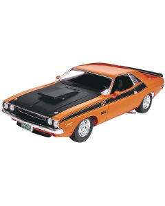 Level 4 Model Kit 1970 Dodge Challenger T/A "Streetburner" 2-in-1 Kit 1/24 Scale Model by Revell