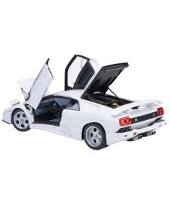 Lamborghini Diablo SE30 Jota Impact White 1/18 Model Car by Autoart