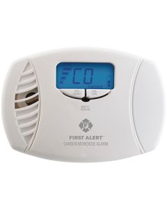 First Alert 1039746 Dual-Power Carbon Monoxide Plug-in Alarm with Digital Display